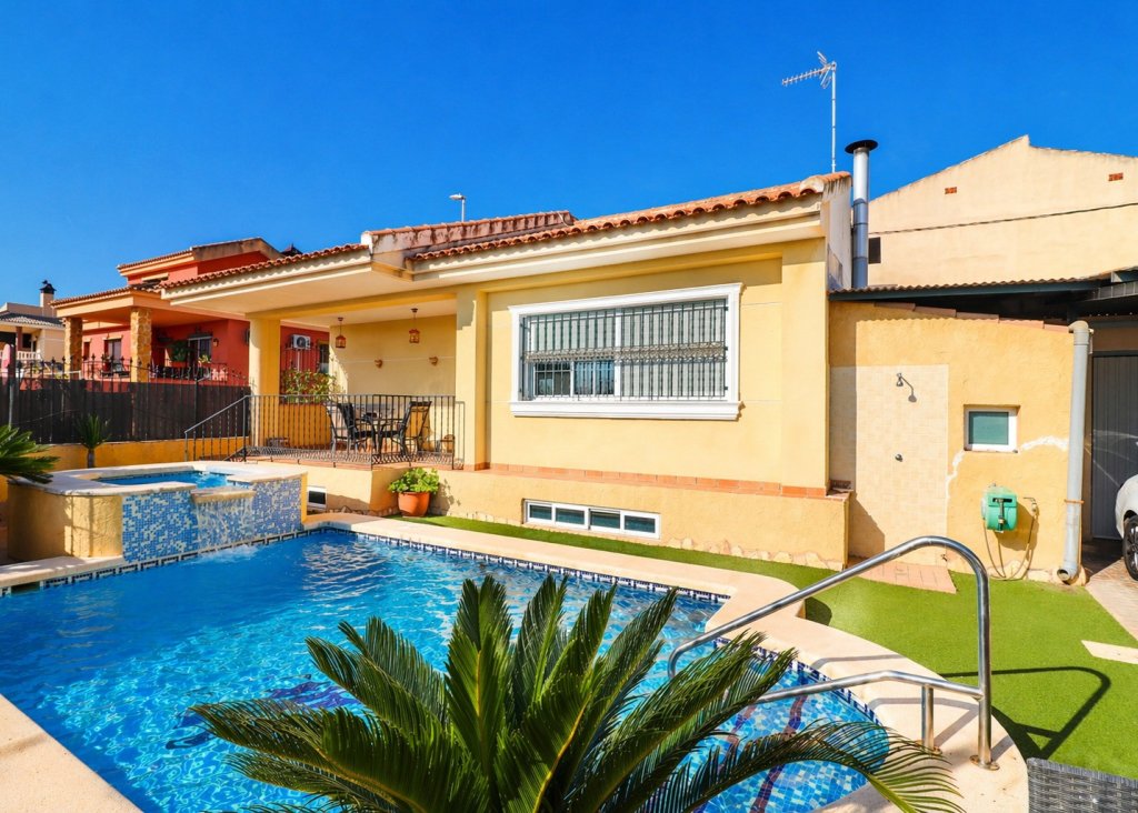 Sale - Villa - Almoradi - El Saladar