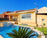 Sale - Villa - Almoradi - El Saladar
