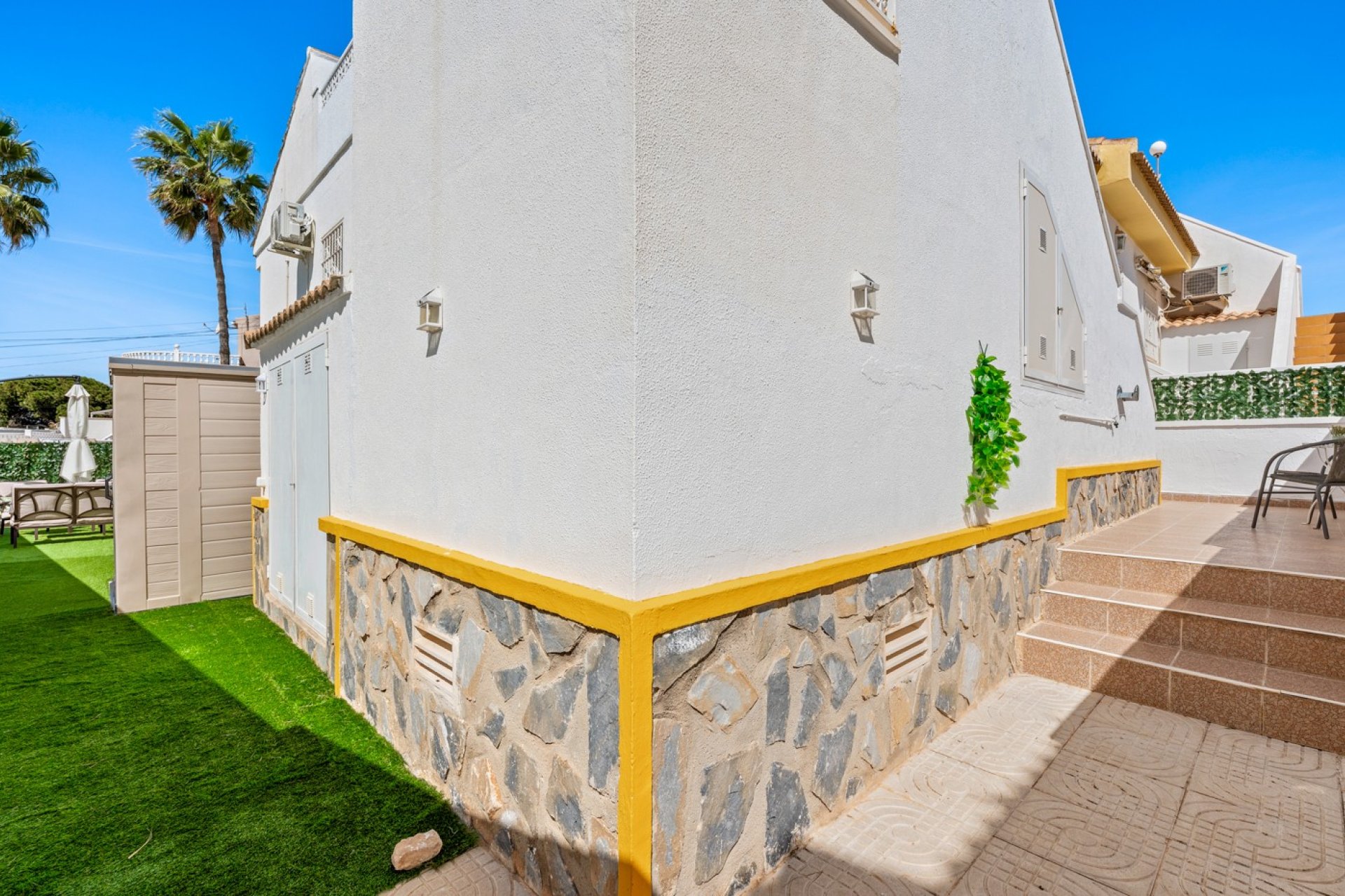Sale - Villa - Benijófar - Monte Azul