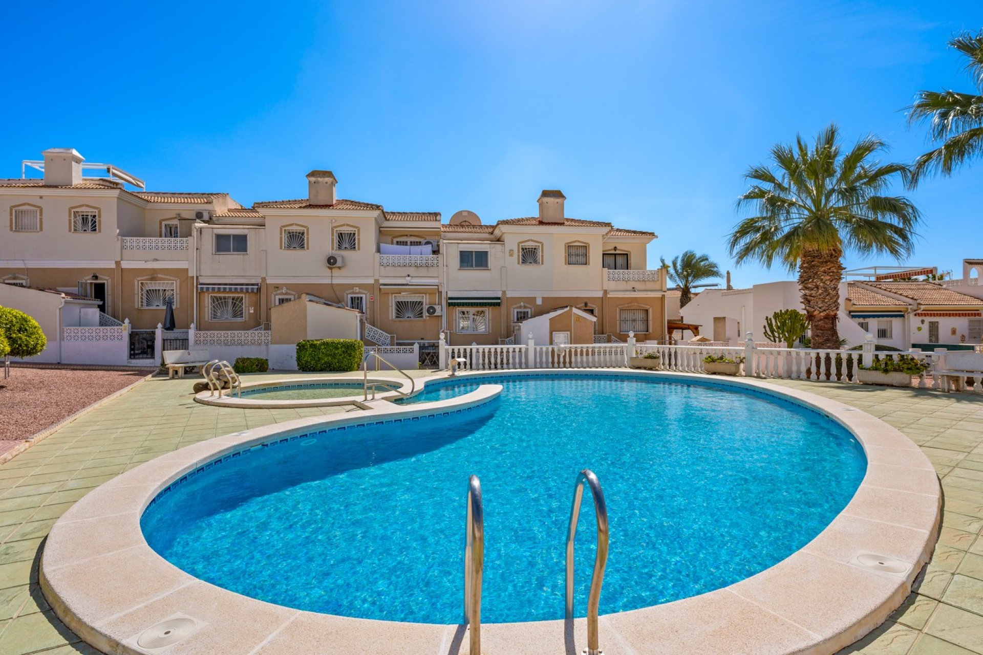 Sale - Villa - Benijófar - Monte Azul