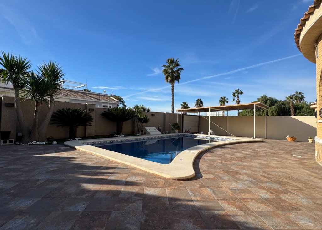 Sale - Villa - Benijófar