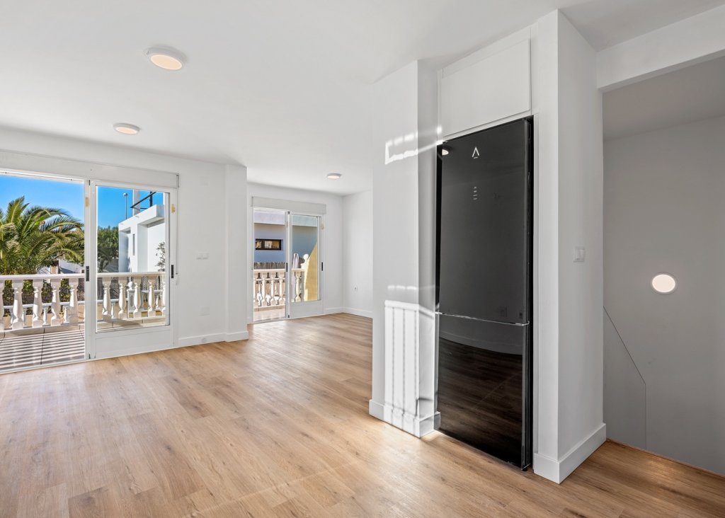 Sale - Villa - Benimar