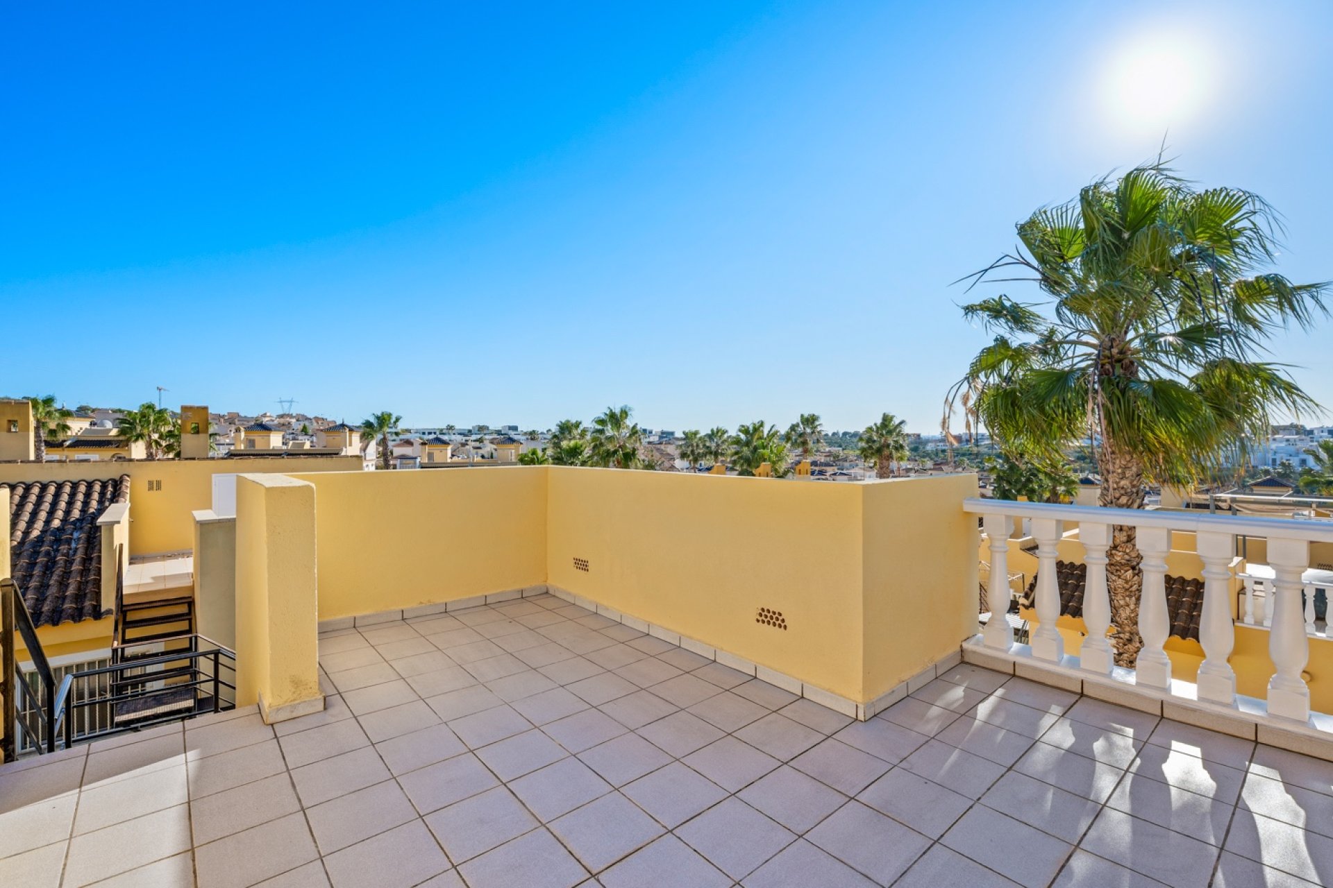 Sale - Villa - Benimar