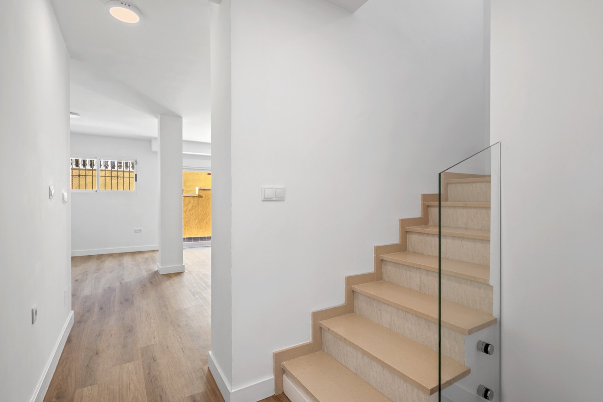 Sale - Villa - Benimar