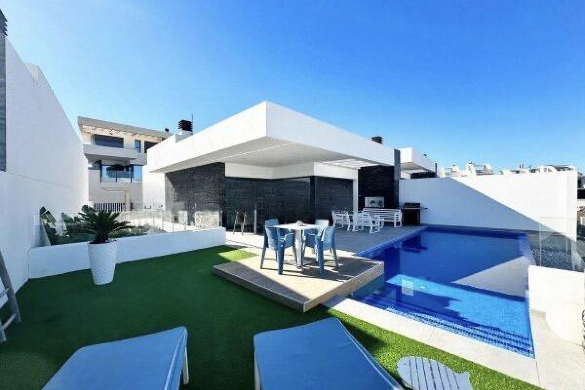 Sale - Villa - Ciudad Quesada - Altos del golf i