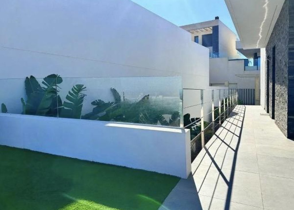 Sale - Villa - Ciudad Quesada - Altos del golf i