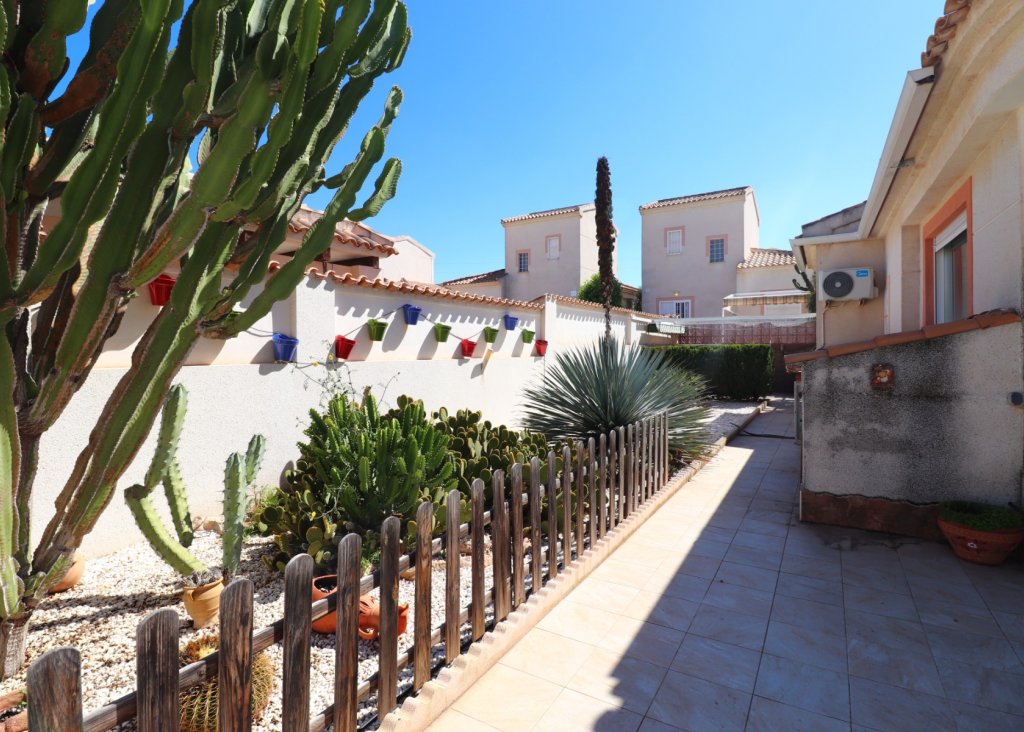 Sale - Villa - Ciudad Quesada - Atalayas