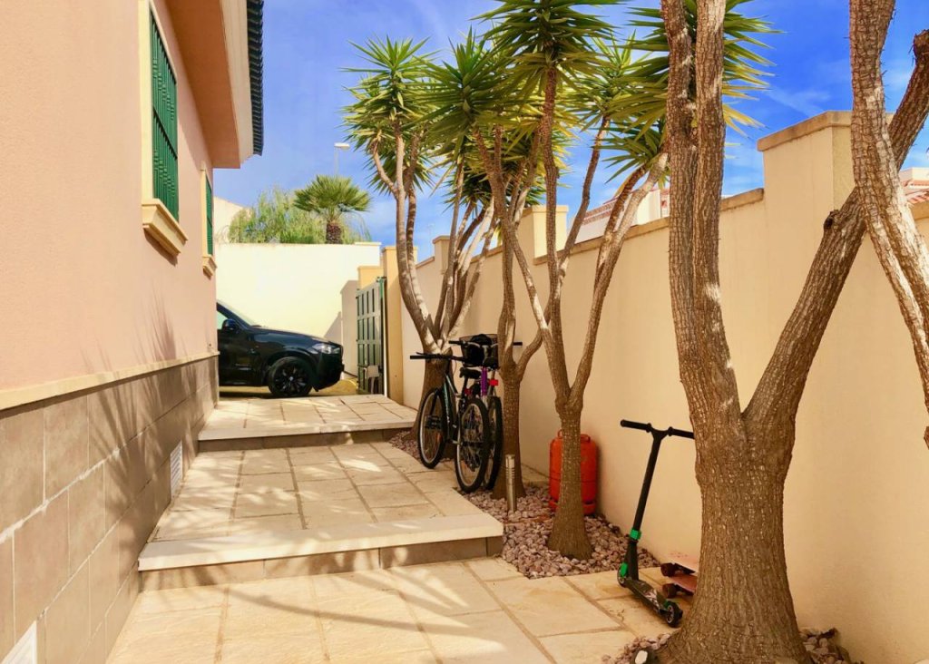 Sale - Villa - Ciudad Quesada - La Fiesta