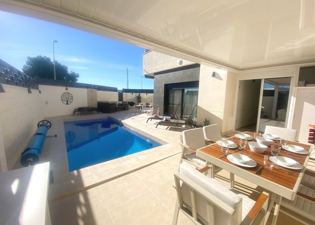 Sale - Villa - Ciudad Quesada - Pueblo Bravo