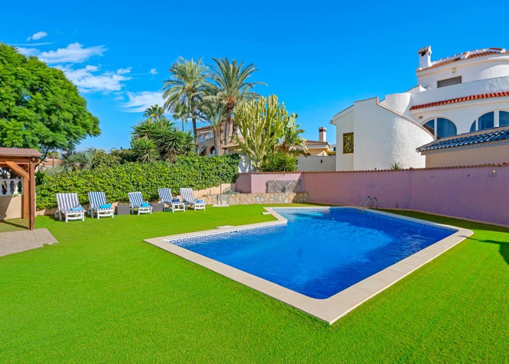 Sale - Villa - Ciudad Quesada