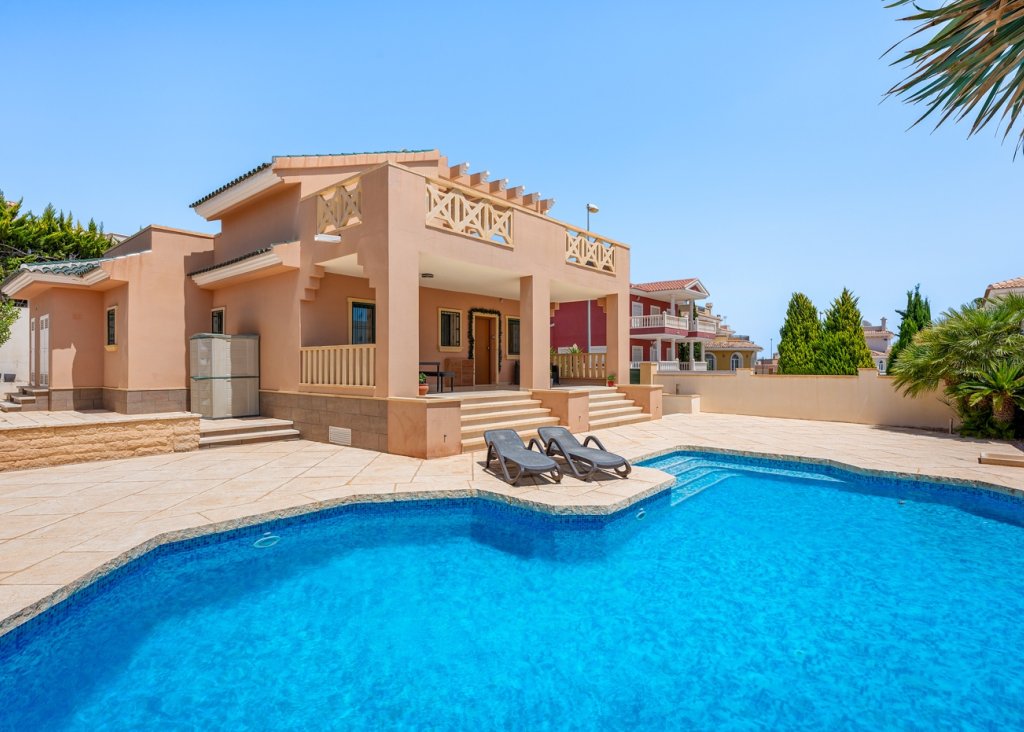 Sale - Villa - Ciudad Quesada