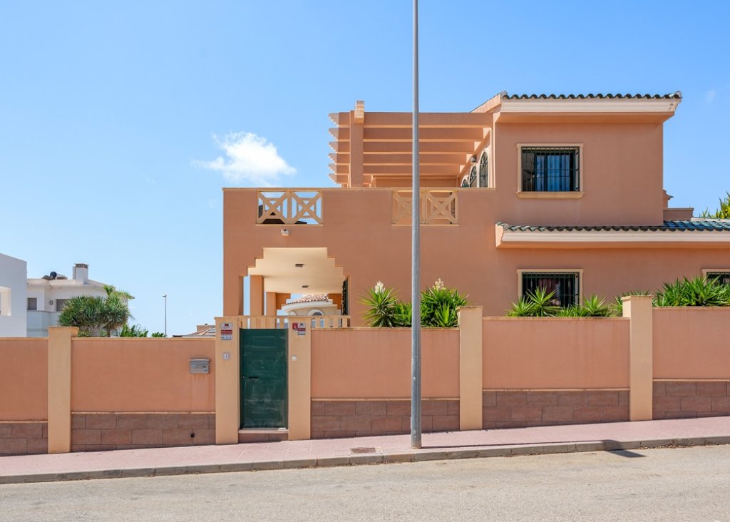 Sale - Villa - Ciudad Quesada
