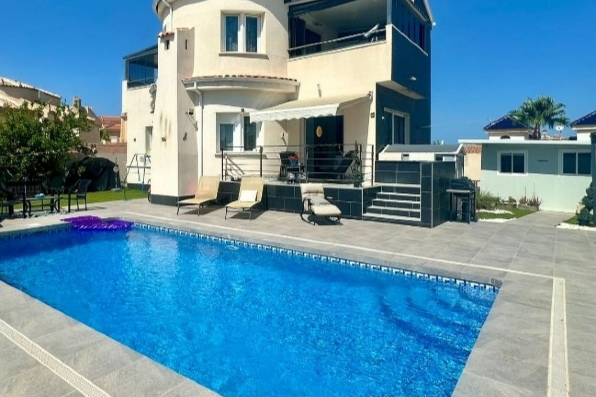 Sale - Villa - Ciudad Quesada