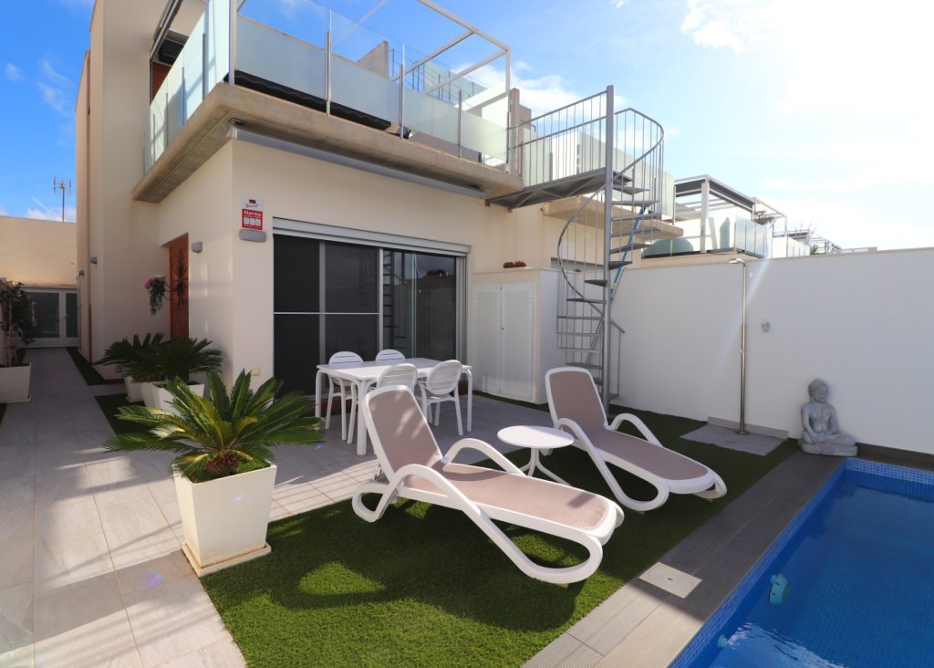 Sale - Villa - Daya Vieja - Daya Vieja - Town