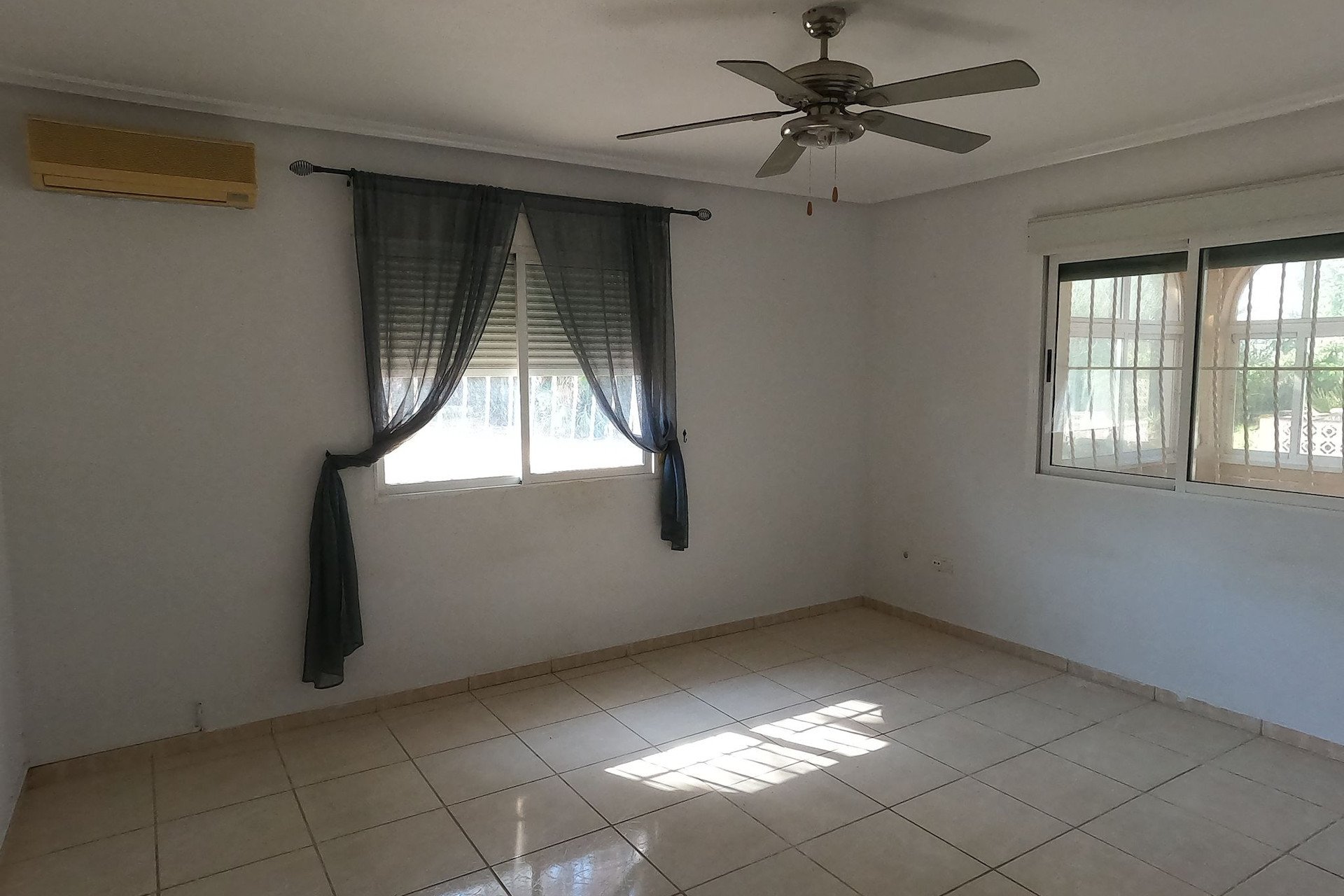 Sale - Villa - Dolores