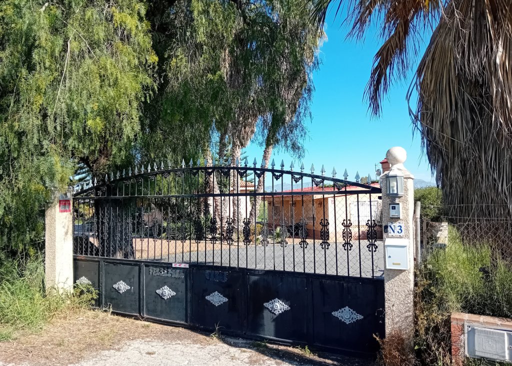 Sale - Villa - Dolores