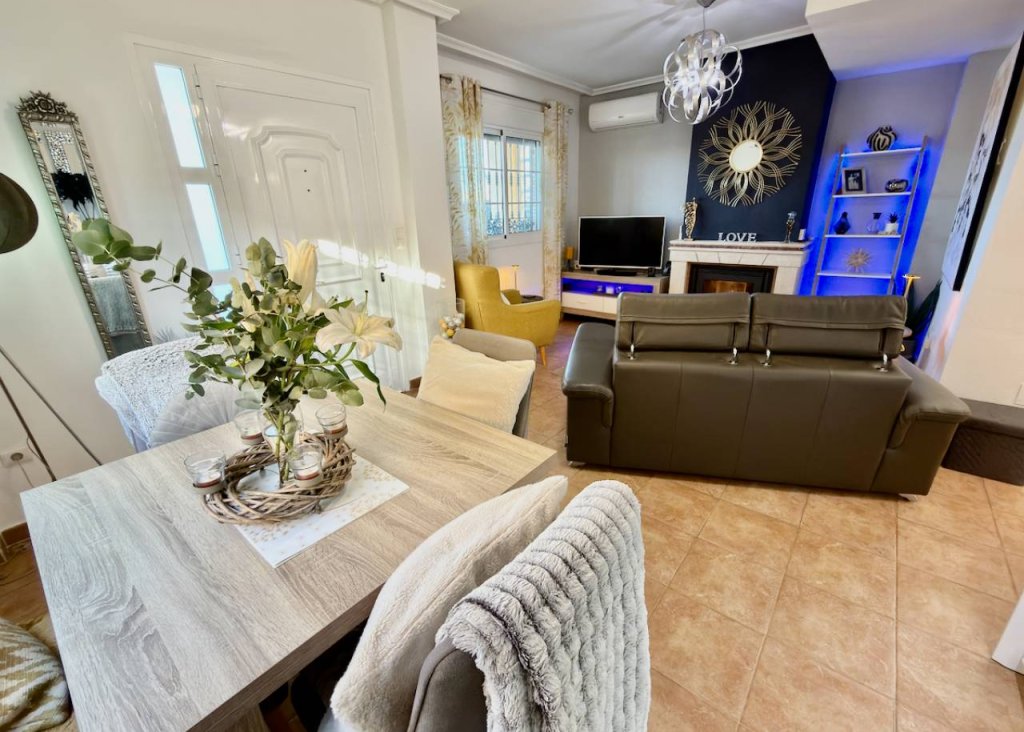 Sale - Villa - Guardamar del Segura - El Raso