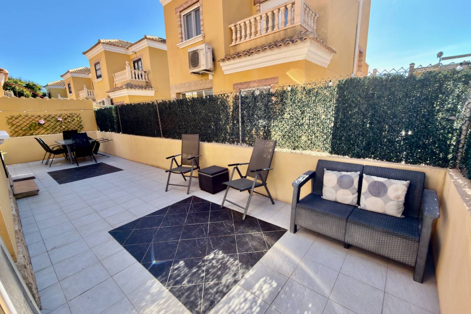 Sale - Villa - Guardamar del Segura - El Raso