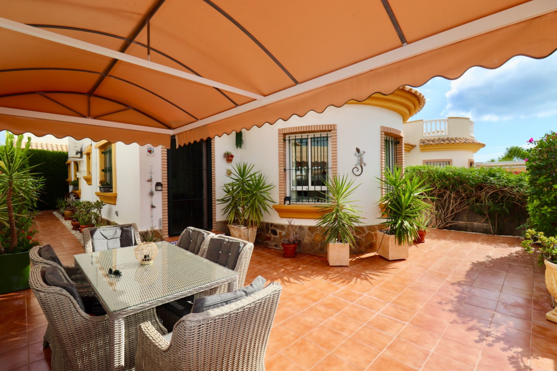 Sale - Villa - Guardamar del Segura - El Raso