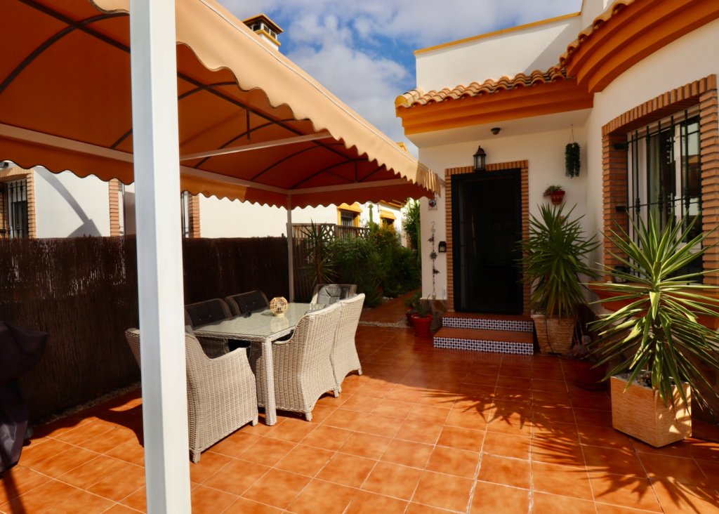 Sale - Villa - Guardamar del Segura - El Raso