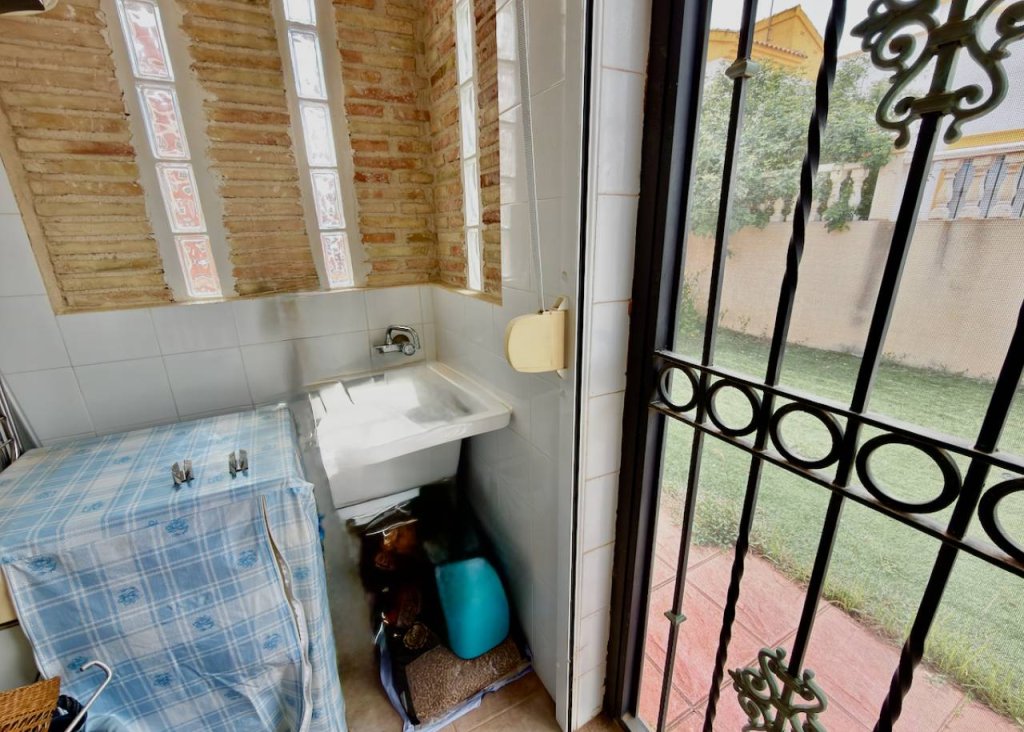 Sale - Villa - Guardamar del Segura