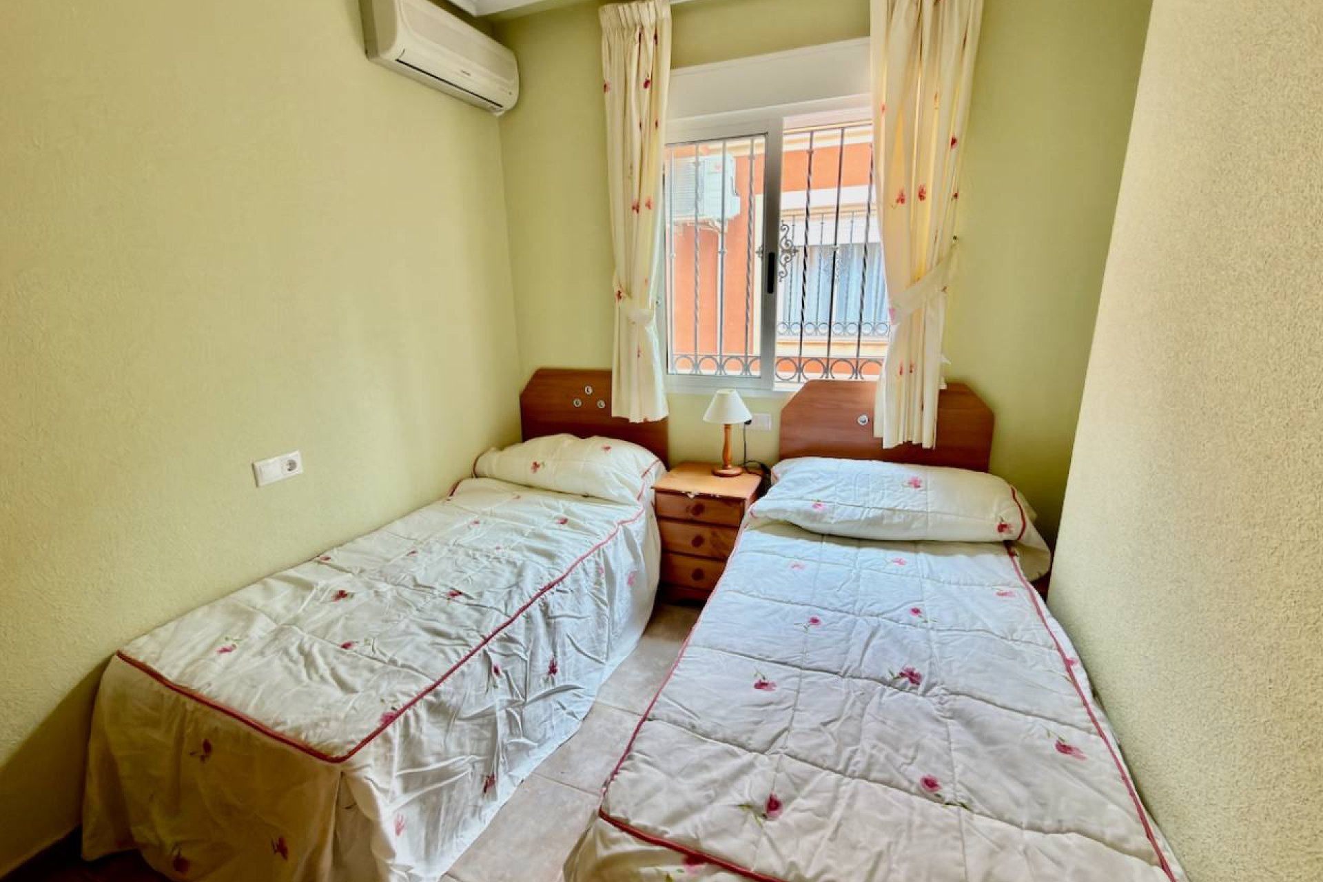 Sale - Villa - Guardamar del Segura