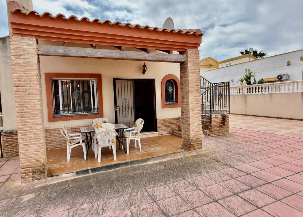 Sale - Villa - Guardamar del Segura