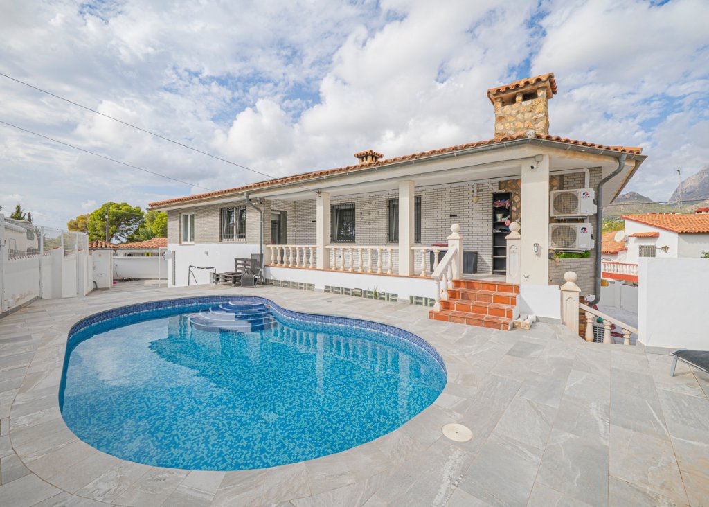 Sale - Villa - La Nucía - Panorama