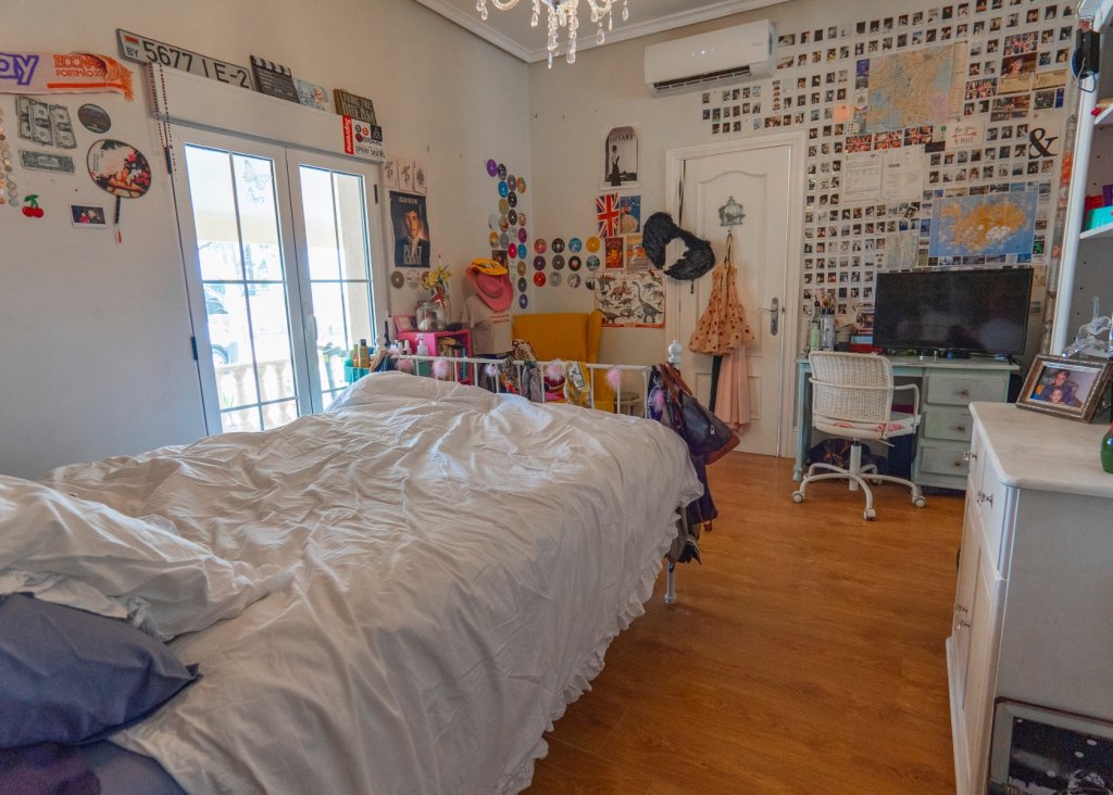 Sale - Villa - Las Heredades - Heredades