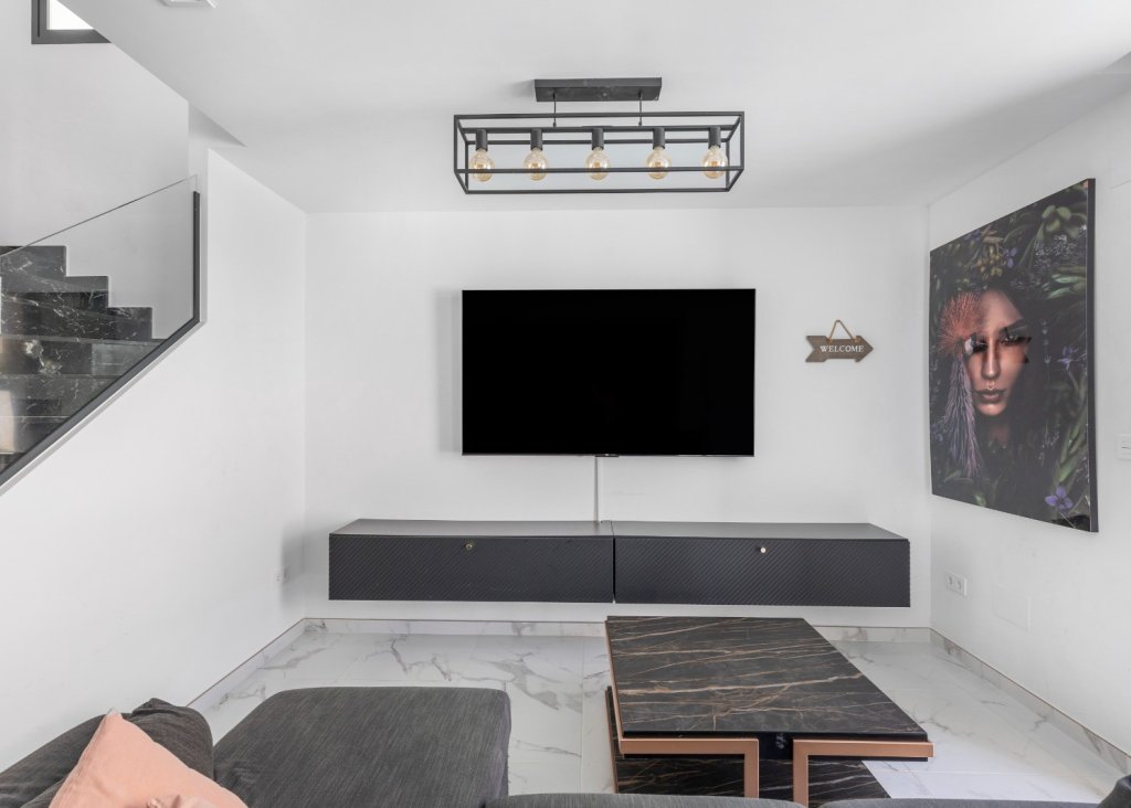 Sale - Villa - Los Montesinos - La Herrada