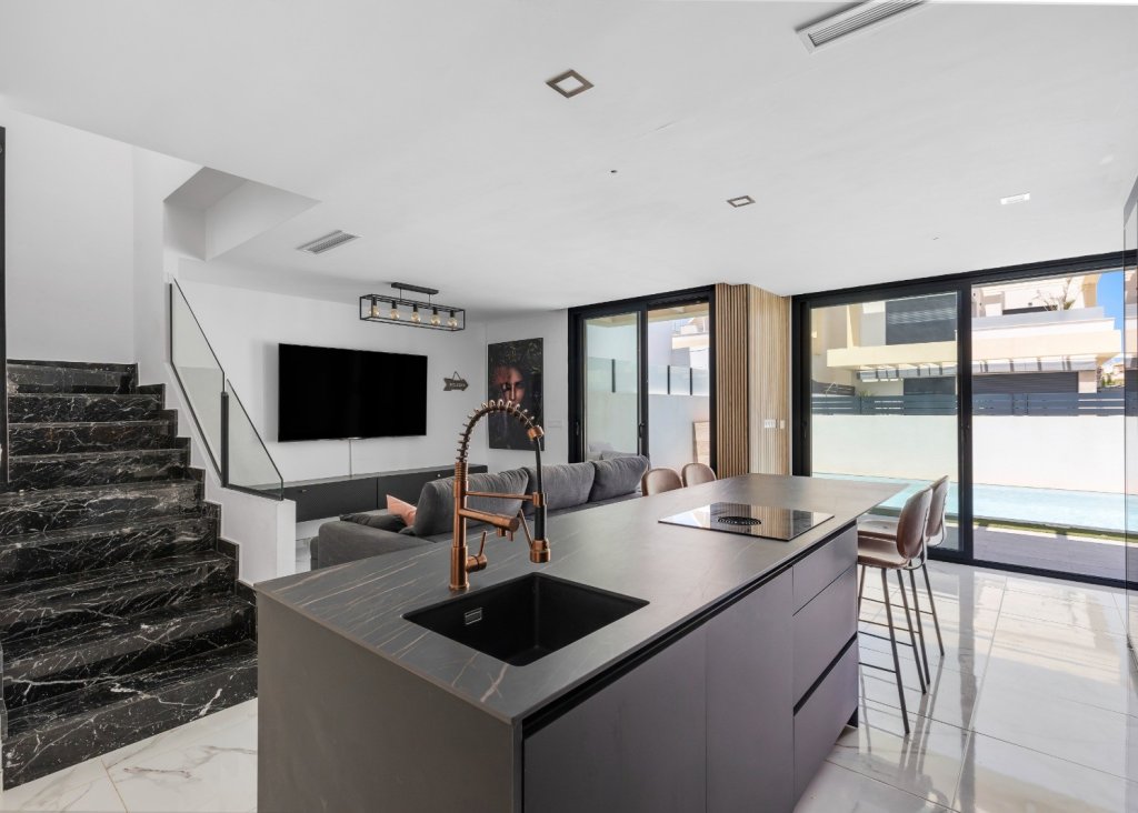 Sale - Villa - Los Montesinos - La Herrada