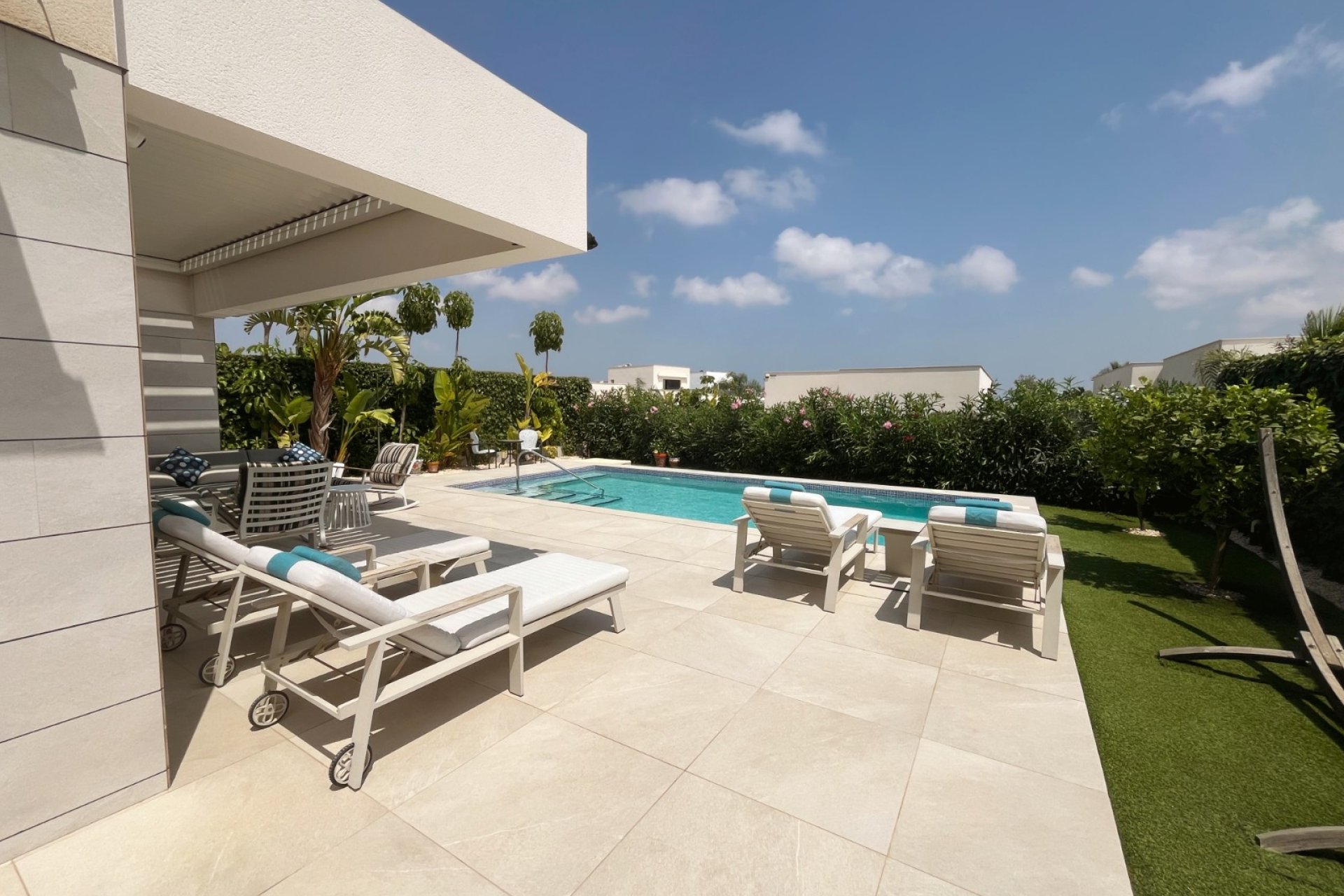 Sale - Villa - Los Montesinos - La Herrada