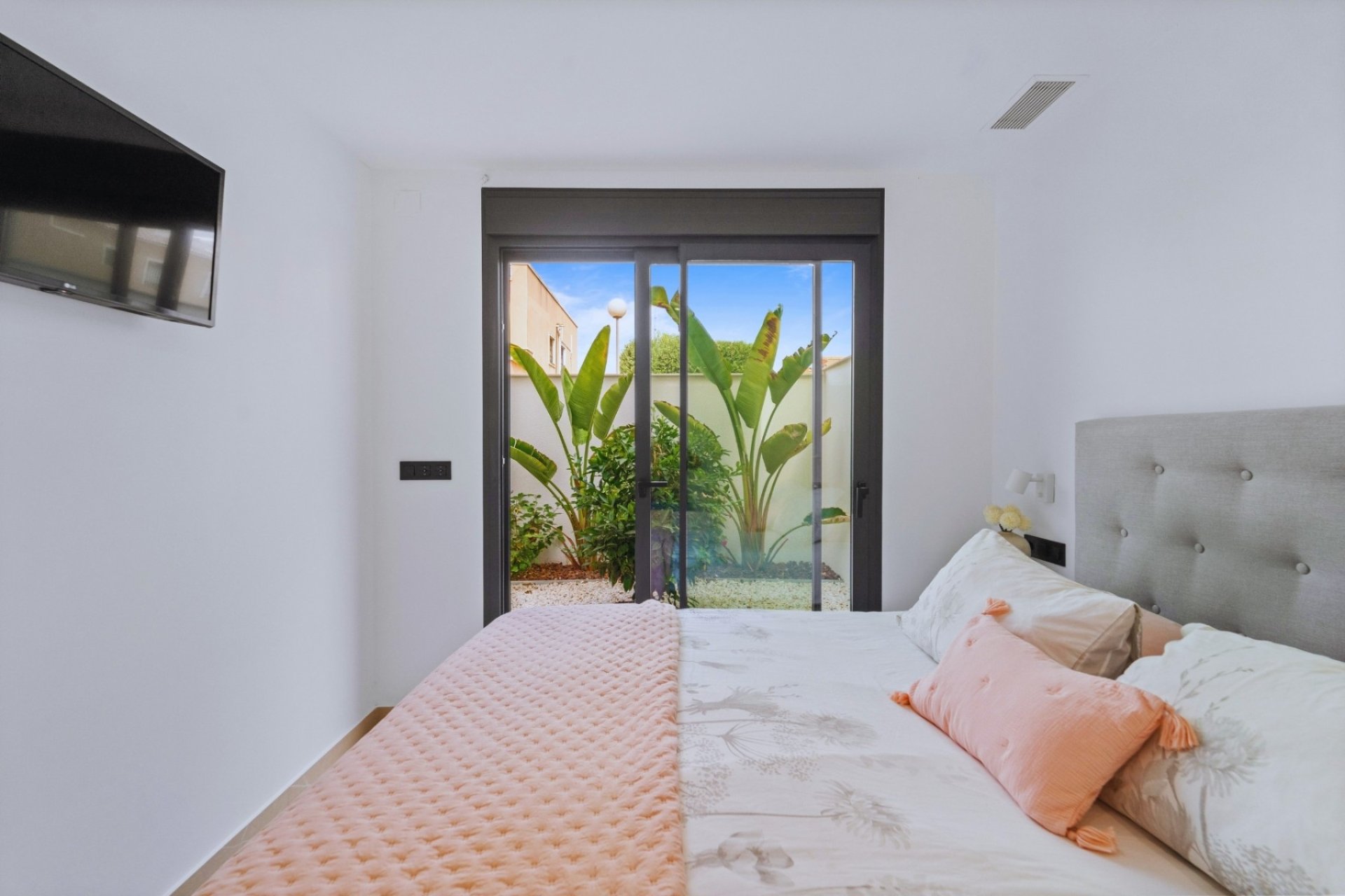 Sale - Villa - Los Montesinos - La Herrada