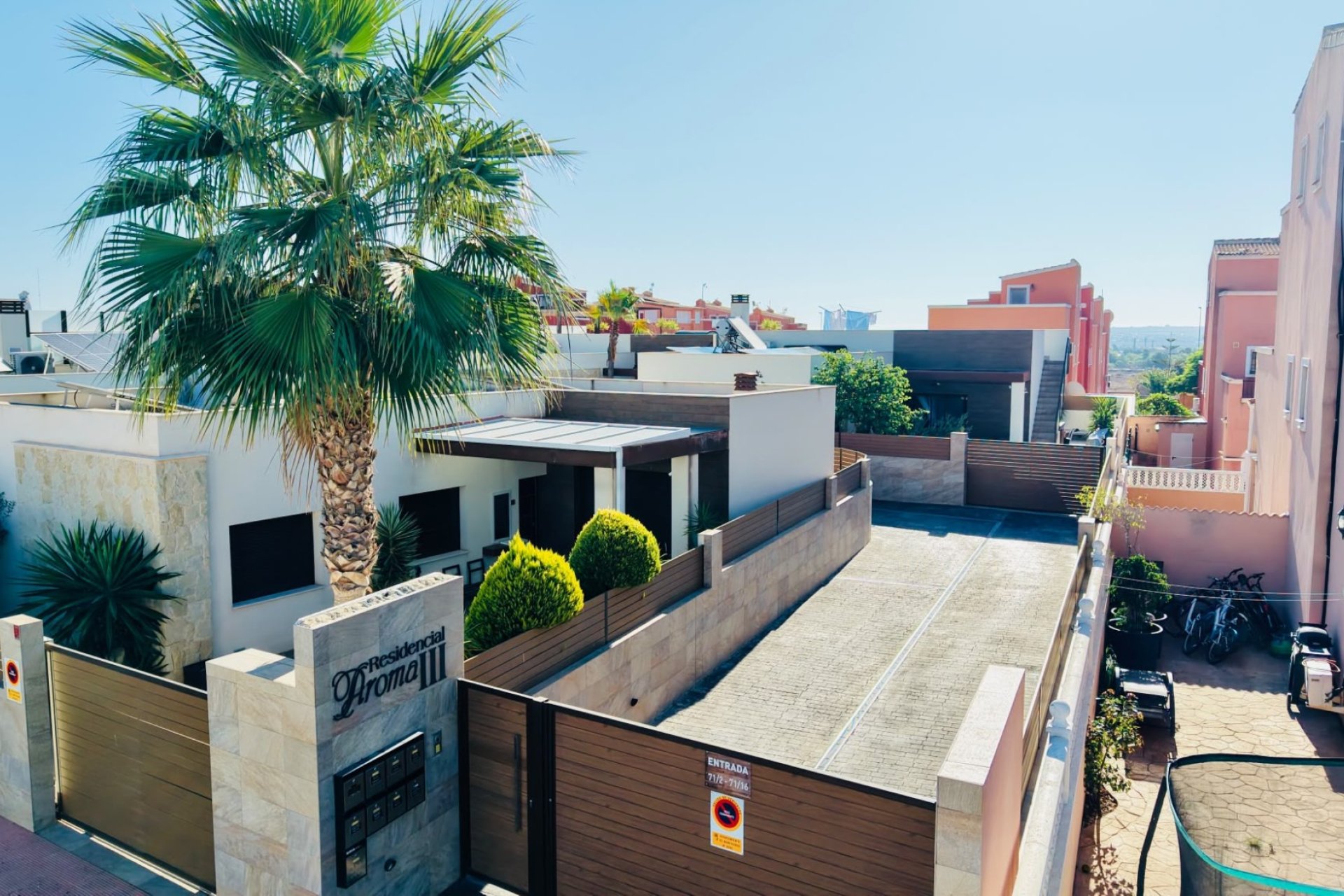 Sale - Villa - Los Montesinos - La Herrada