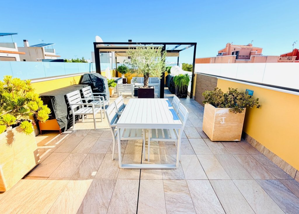 Sale - Villa - Los Montesinos - La Herrada