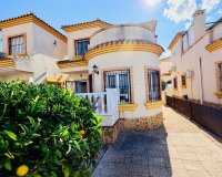Sale - Villa - Los Montesinos - La Herrada