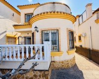 Sale - Villa - Los Montesinos - La Herrada