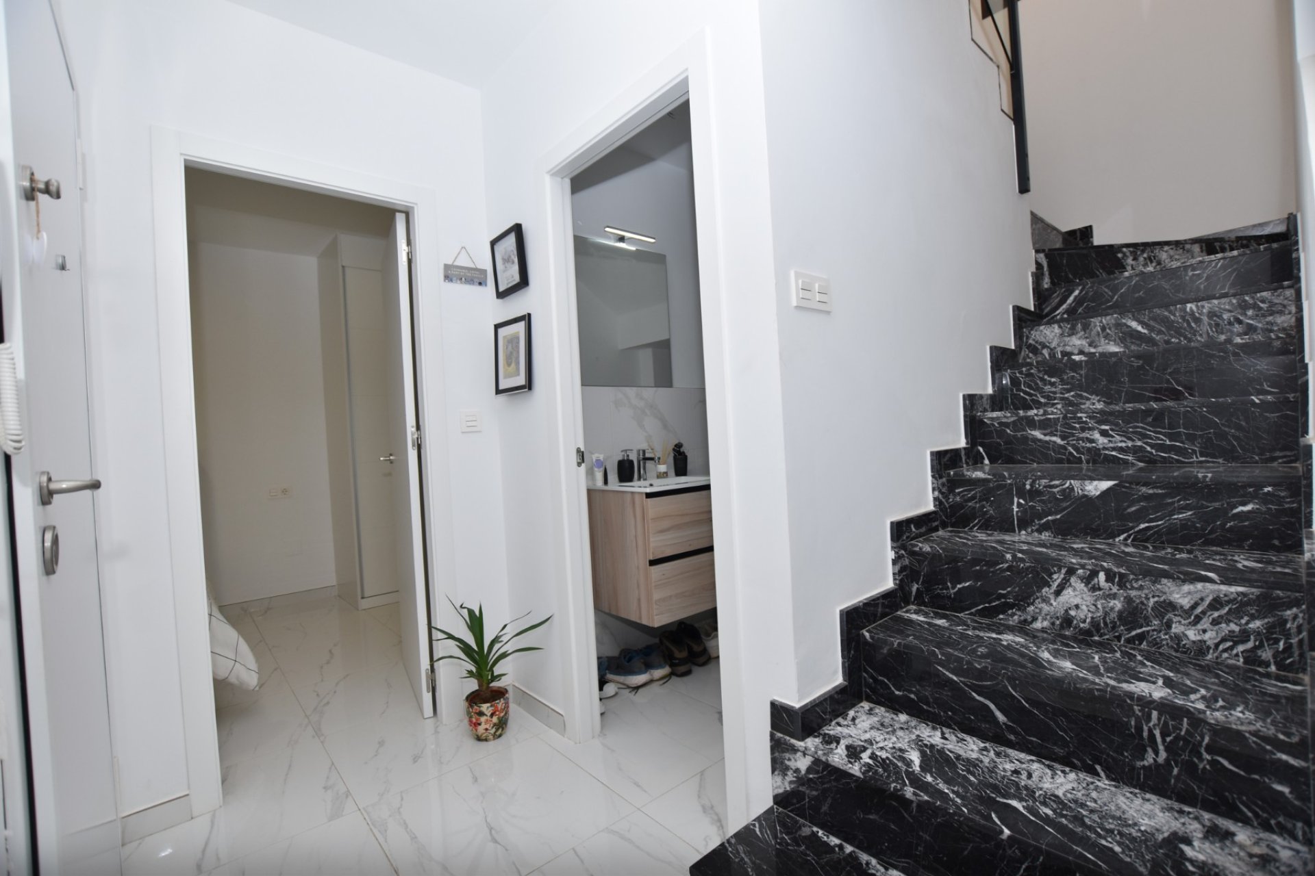 Sale - Villa - Los Montesinos