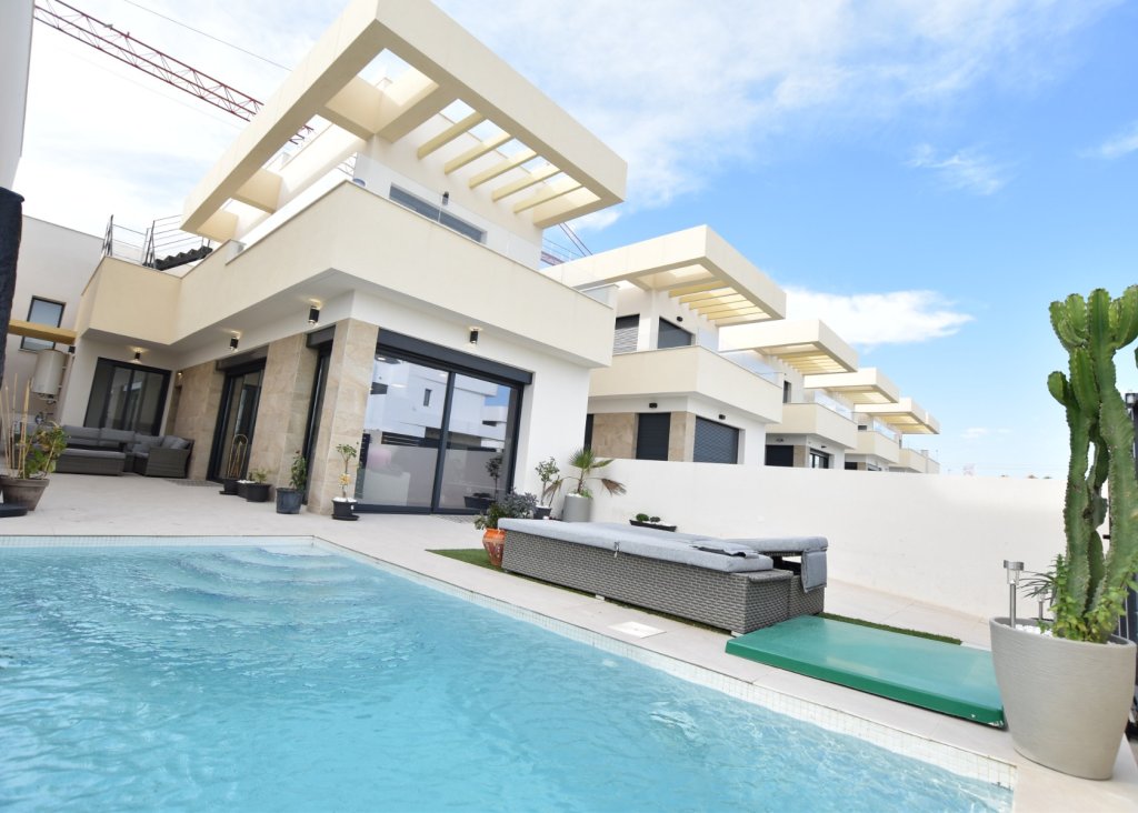 Sale - Villa - Los Montesinos