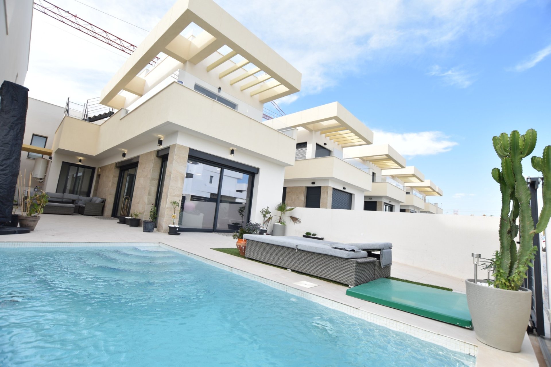 Sale - Villa - Los Montesinos