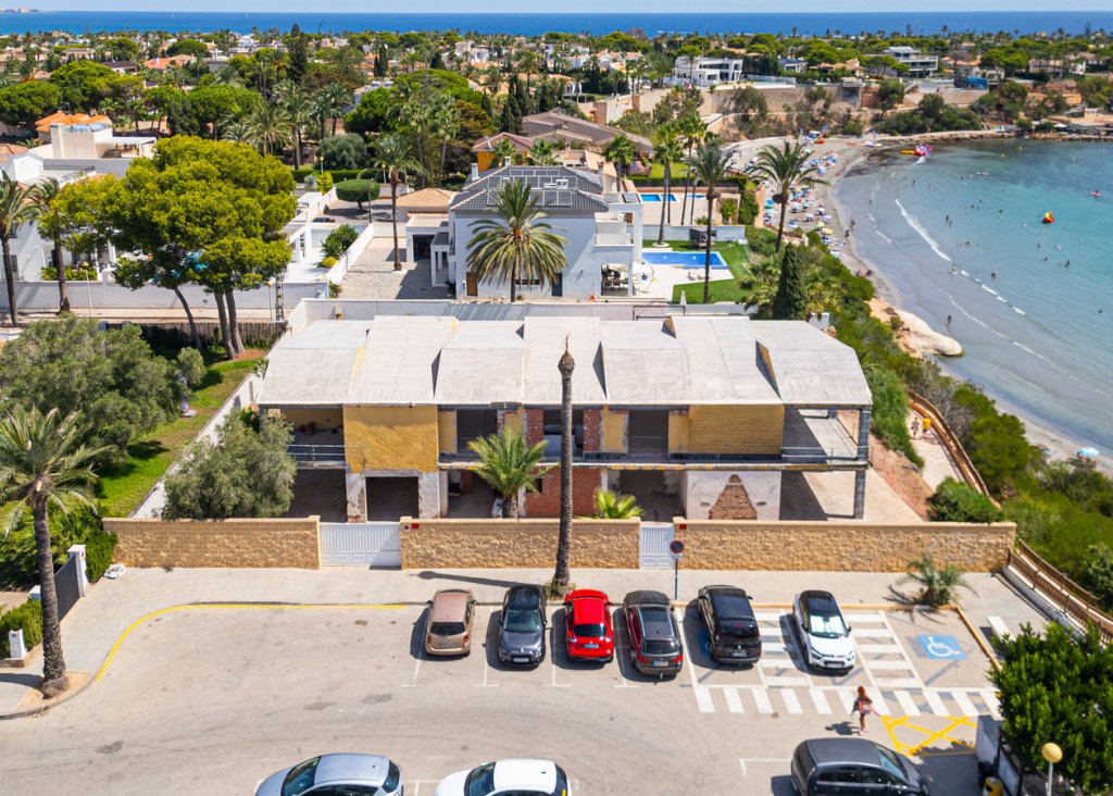 Sale - Villa - Orihuela Costa - Cabo Roig