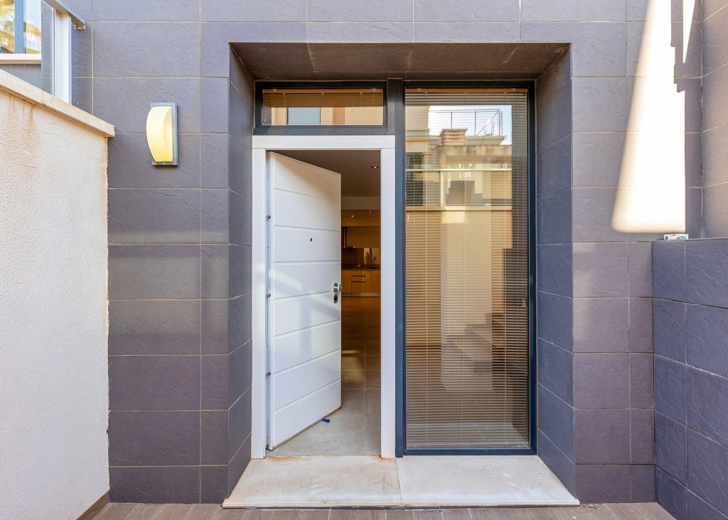 Sale - Villa - Orihuela Costa - La Zenia