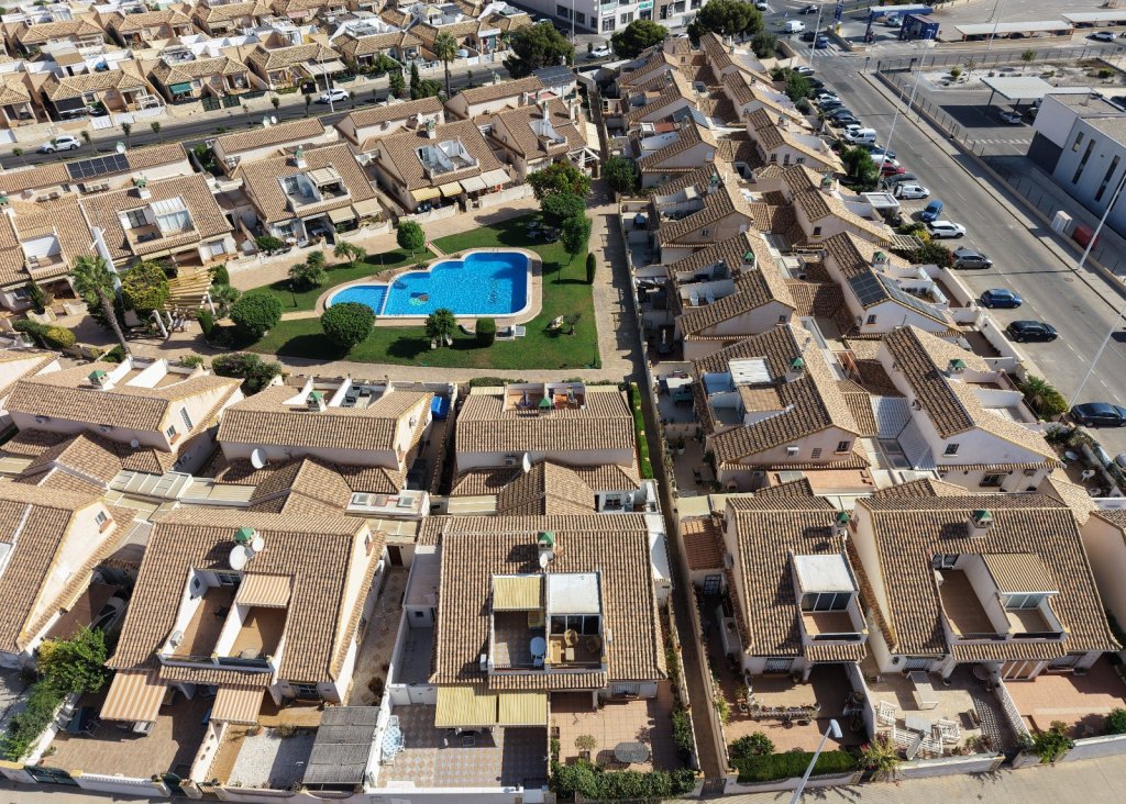 Sale - Villa - Orihuela Costa - La Zenia
