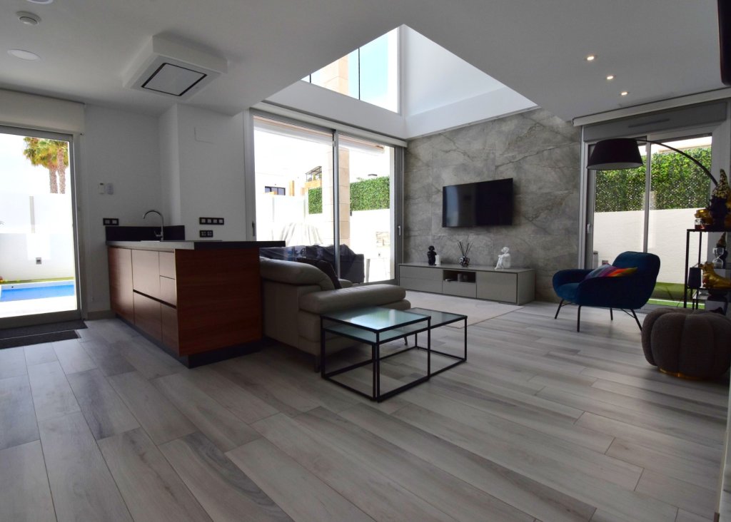 Sale - Villa - Orihuela Costa - Lomas de Cabo Roig