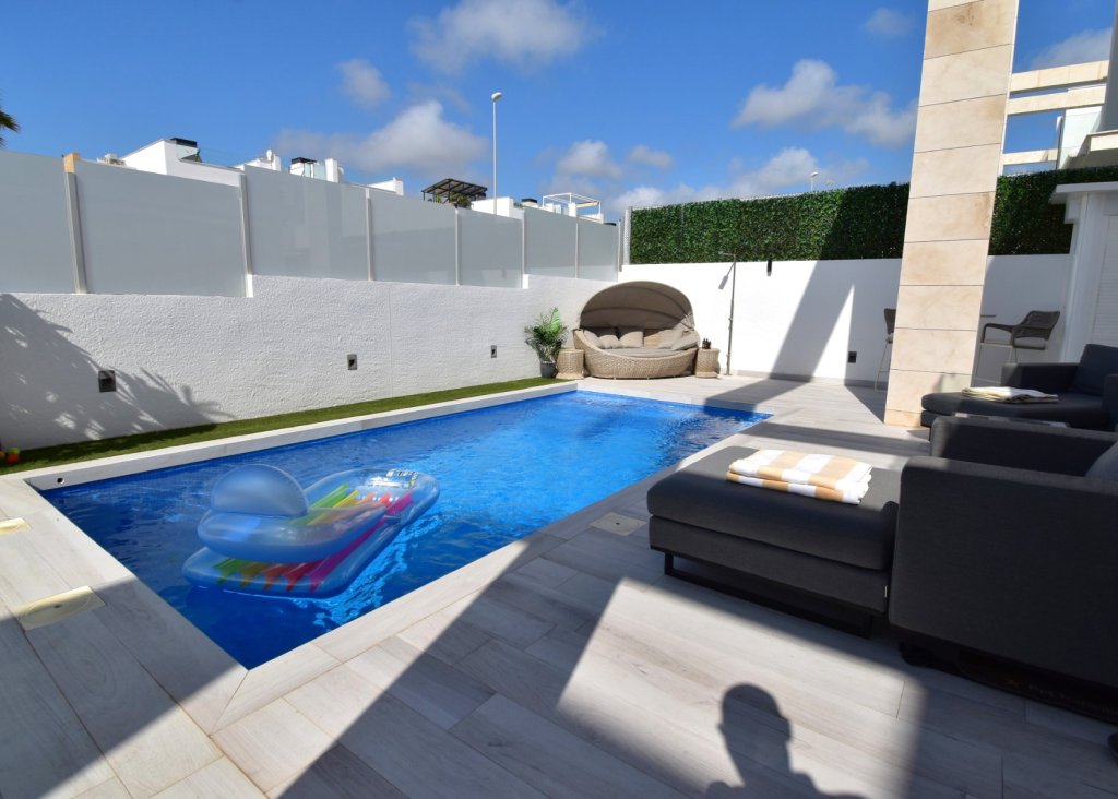 Sale - Villa - Orihuela Costa - Lomas de Cabo Roig