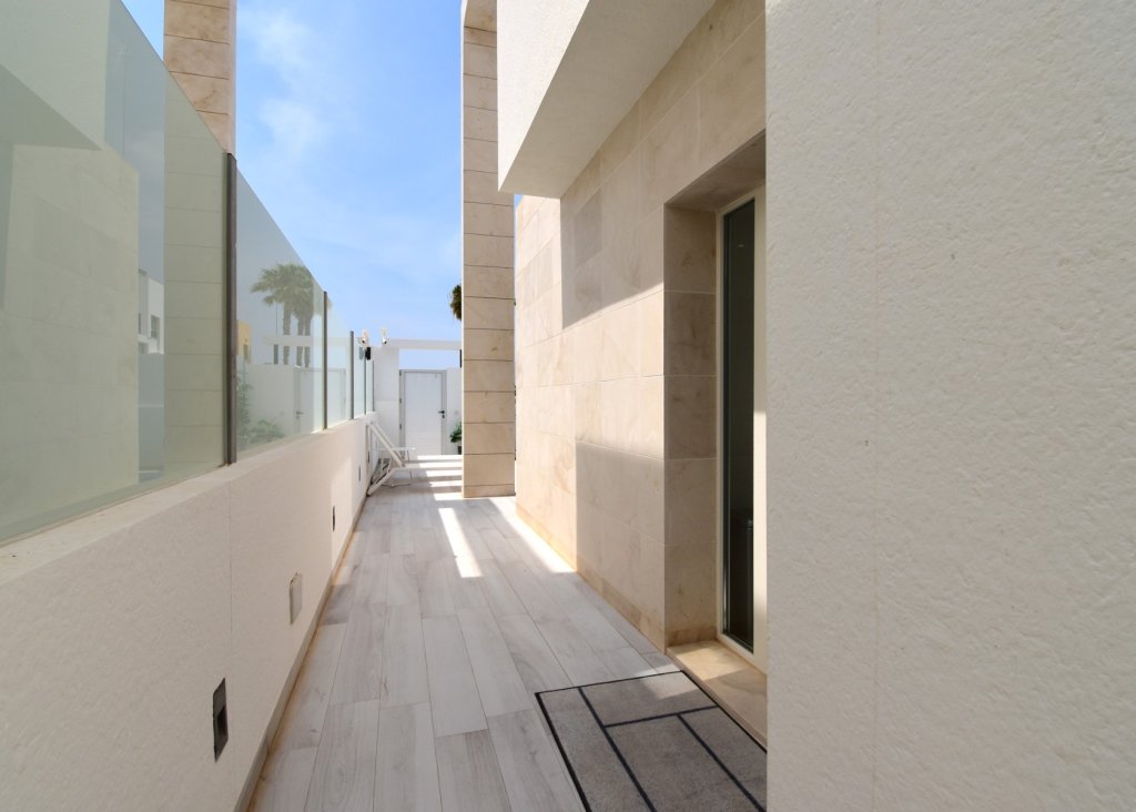 Sale - Villa - Orihuela Costa - Lomas de Cabo Roig