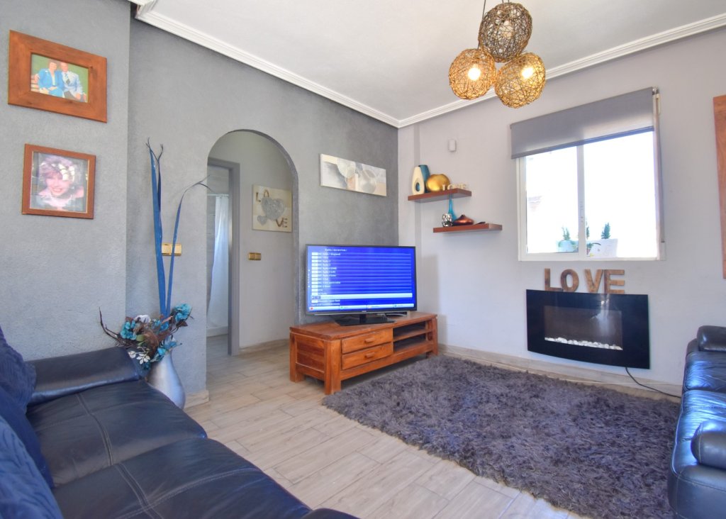 Sale - Villa - Orihuela Costa - Playa Flamenca