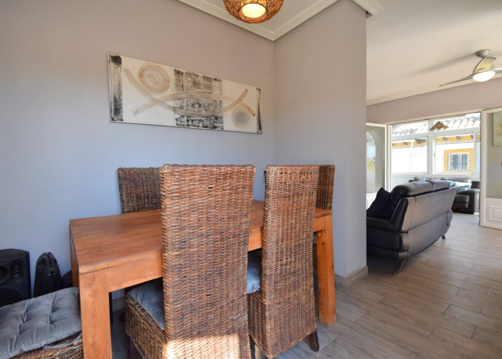 Sale - Villa - Orihuela Costa - Playa Flamenca