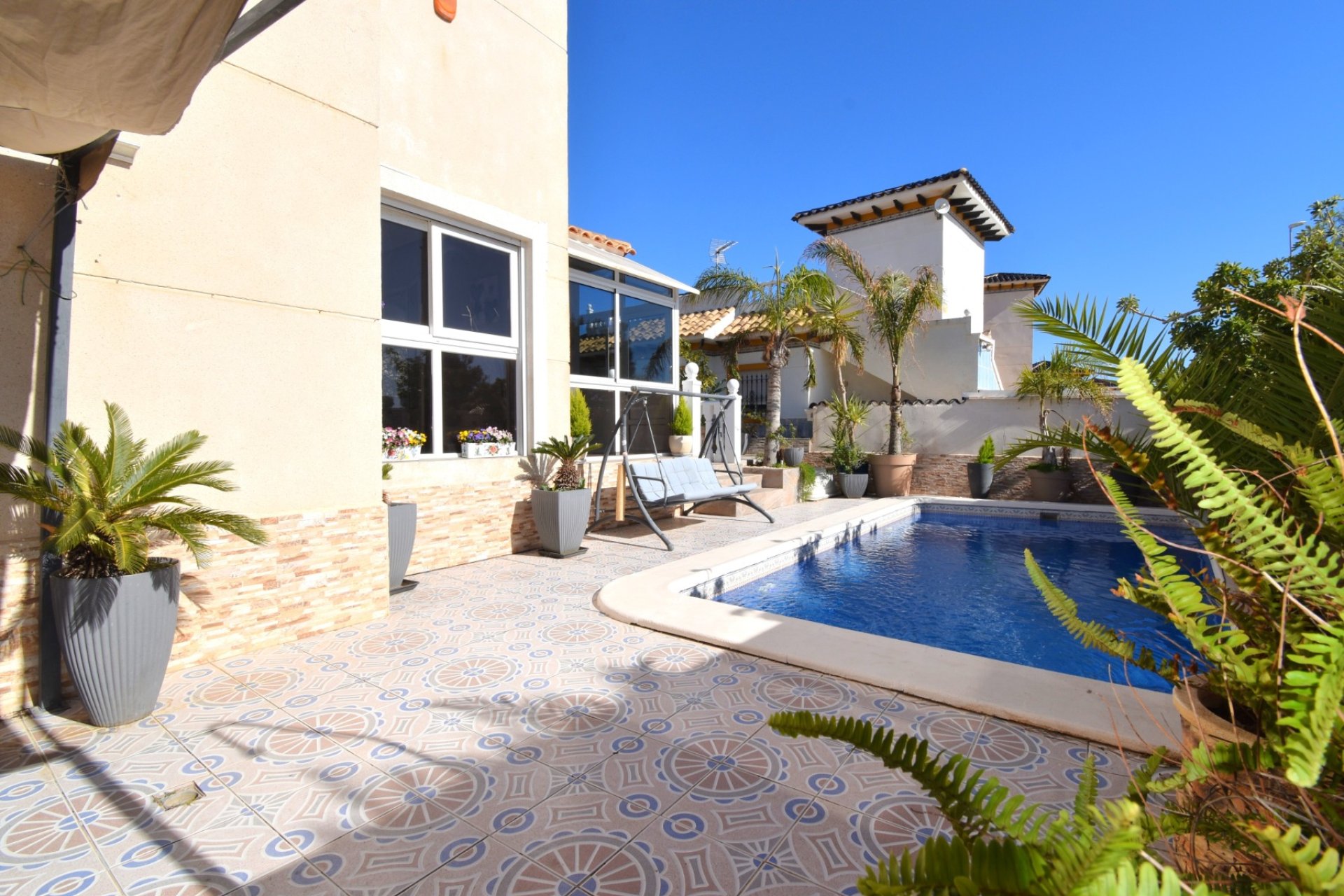 Sale - Villa - Orihuela Costa - Playa Flamenca