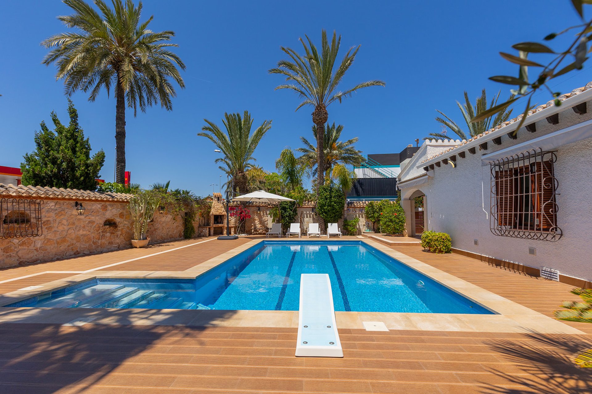 Sale - Villa - Orihuela Costa - Punta Prima